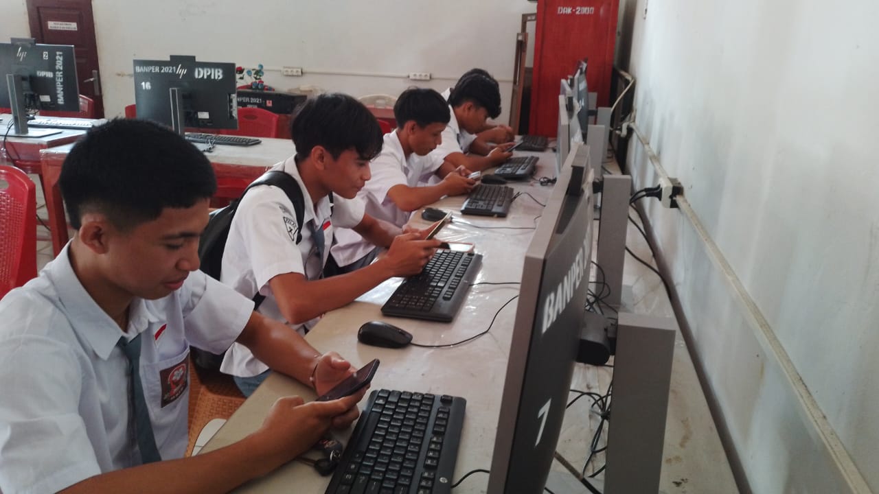 Foto Peserta P2P Mengikuti Pembelajaran Audio Visual