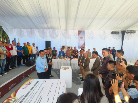 Foto: Ketua Dan Anggota Bawaslu Minahasa Utara Saat MenghadiriDeklarasi Kampanye Damai Pemilihan Bupati dan Wakil Bupati Minahasa Utara tahun 2024 