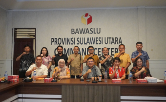 Anggota Bawaslu Minahasa Utara Simon H. Awuy